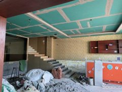 C8888直租400平一层二层门面