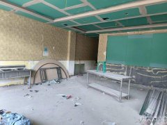 C8888直租400平一层二层门面