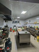 C8894昌吉金城维也纳51平麻辣辣子鸡店转让