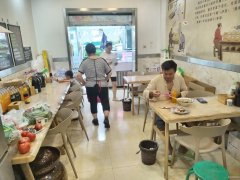 （成功案例）C8897泰裕花园小区40平餐厅转让