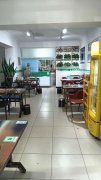 C8903位于昌吉市南公园西路上海花园临街70平餐饮店转让