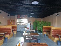 C8926位于昌吉市宁边路香水湾二期临街126平店面转让