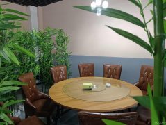 C8926位于昌吉市宁边路香水湾二期临街126平店面转让