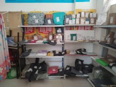 C8929米东区长山子镇大型小区独家301平超市转让