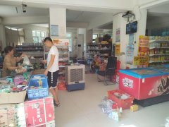 C8929米东区长山子镇大型小区独家301平超市转让