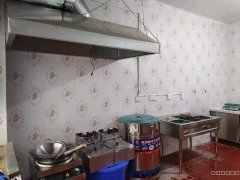 C8932天山区碱泉街24平美团外卖店空转