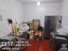 C8932天山区碱泉街24平美团外卖店空转