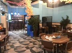 C8950昌吉市中山路中山商务广场140平餐饮店转让