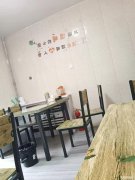 C8953位于昌吉市健康西路临街60平店面转让