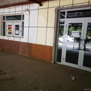 C8955位于五家渠外环路附近临街一层120平商铺出租