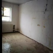 C8955位于五家渠外环路附近临街一层120平商铺出租