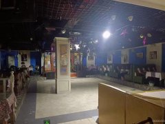 C8964昌吉市健康东路文工团对面临街门面出租