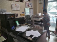 C8974明华街加油站边上33平照像图文店转让