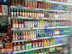 C8983位于绿洲路新加坡花园东区临街50平店面转让