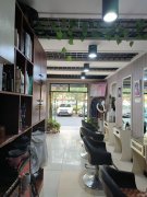 C8987昌吉绿洲绿新加坡花园33平旺铺转让