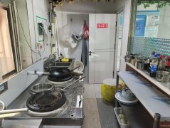 C8994长宁南路吉祥花园西院东门口60平餐饮店转让
