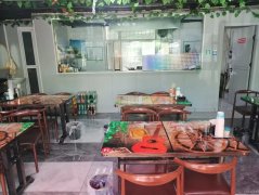 C8994长宁南路吉祥花园西院东门口60平餐饮店转让