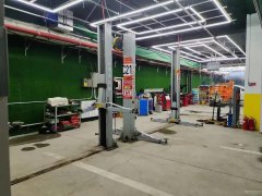 C8995位于阜康市富地康城负一楼地下车库经营中店铺转让