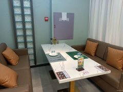 C9014位于昌吉市长宁南路时代帝景临街216平店面转让