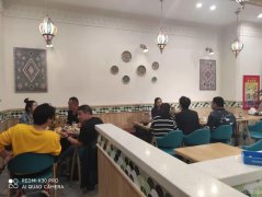 C9018卡子湾附近万人小区营业中清餐厅转让