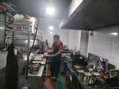 C9045百鸟湖爱情公寓66中对面餐厅转让