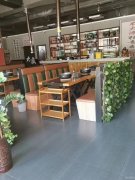 C9050位于奇台县尊尚名邸小区临街230平店面转让