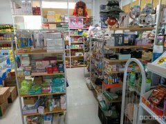 C9054位于阜康市华新小区附近临街175平商铺转让