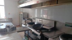 C9061位于奇台县当代名筑二期临街店面转让