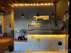 C9080位于阜康市华新小区附近临街257平商铺转让