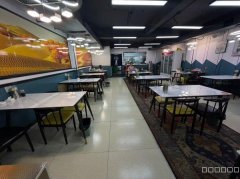 C9089位于米东区东华酒店旁140平快餐店转让