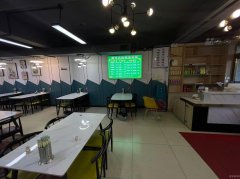 C9089位于米东区东华酒店旁140平快餐店转让