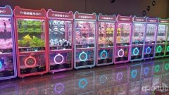 C9097位于昌吉市长宁南路华洋广场三楼购物百货内电玩城对外