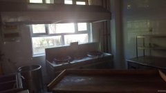 C9112位于五家渠职业科技学校档口转让