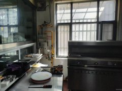 C9117阜康市碧琳城外铺137平餐厅转让