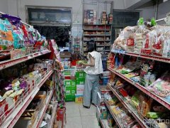 C9122昌吉商城路宇逸家园门口150平超市转让