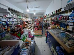 C9122昌吉商城路宇逸家园门口150平超市转让