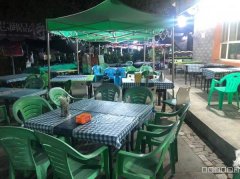 C9134店铺转让 昌吉市延安南路文化宫步行街内餐饮店转让