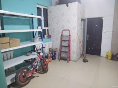 C9177宣仁墩一队大型超市内40平旺铺出租