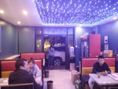 （成功案例）C9178米东区明珠小区大门口65平餐吧转让