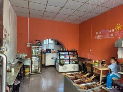 C9198昌吉市健康东路与建设路十字路口店铺转让