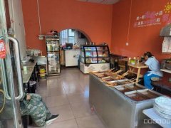 C9198昌吉市健康东路与建设路十字路口店铺转让