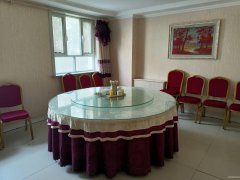 C9237位于吉木萨尔北庭明珠餐饮旺铺低价急转