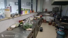 C9238位于昌吉市中山路中山商务广场临街店面转让