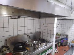 C9245迎宾路地窖堡乡政府对面165平餐厅转让