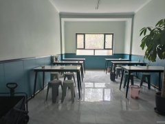 C9252昌吉市北京南路康丽家园门口经营中店铺转让