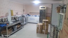 C9266位于昌吉市建国西路城建新村步行街临街128平店面转