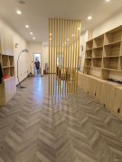 C9271万达金街沿街商铺美容院二楼出租