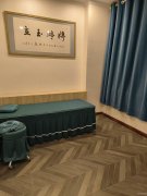 C9271万达金街沿街商铺美容院二楼出租