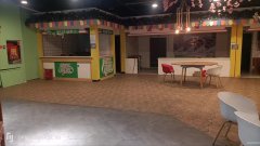 C9276餐饮招商 位于昌吉市区乌伊路大型商超餐饮广场对外招