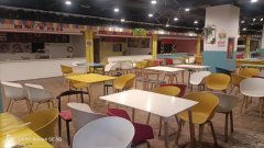 C9276餐饮招商 位于昌吉市区乌伊路大型商超餐饮广场对外招